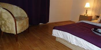 Fukas Apartments Nitra Extérieur photo